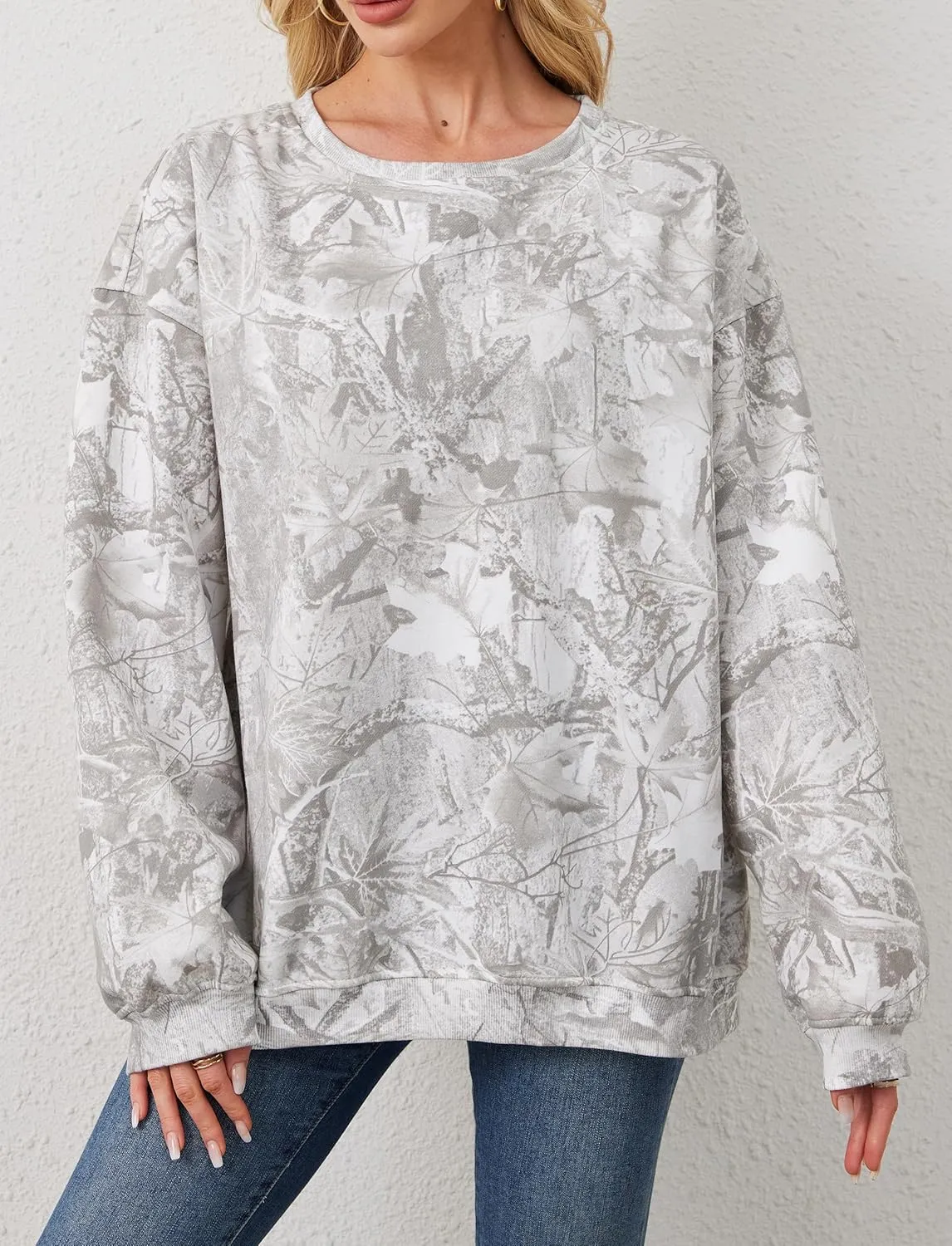 Camo Sweatshirt For Women Maple Leaf Print Hoodies Crew Neck Oversized Long Sleeve Drop Shoulder Pullovers