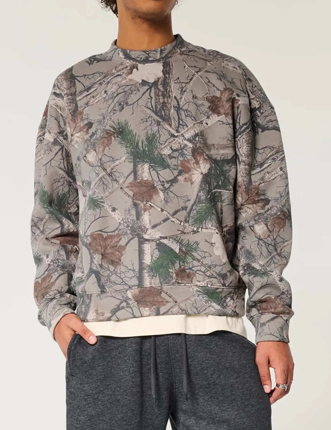 Camo Sweatshirt For Women Maple Leaf Print Hoodies Crew Neck Oversized Long Sleeve Drop Shoulder Pullovers