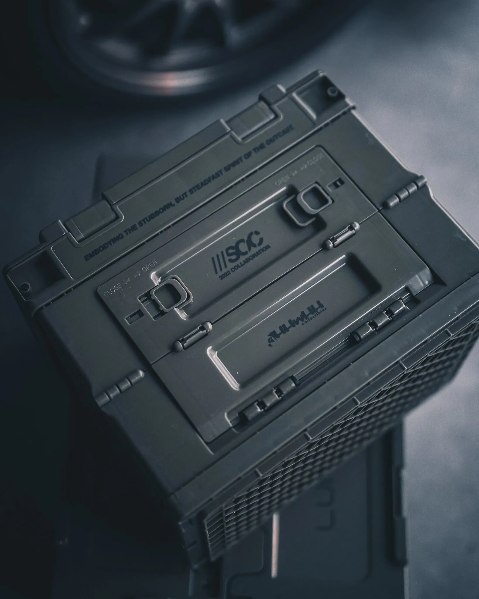 COLLABORATION - FOLDABLE CRATE