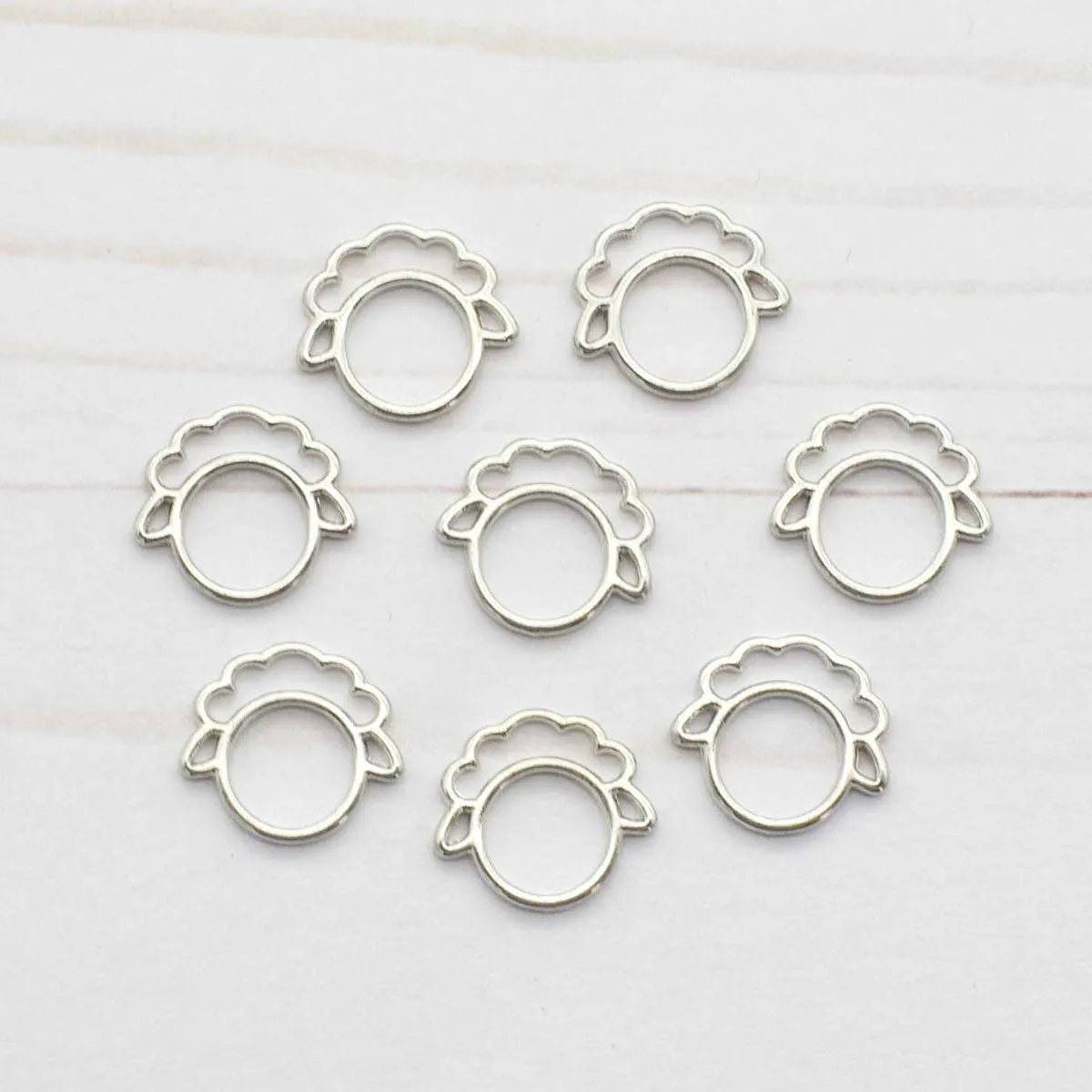 Fox & Pine Stitches Sheep Stitch Markers - Silver Sheep - Closed Ring