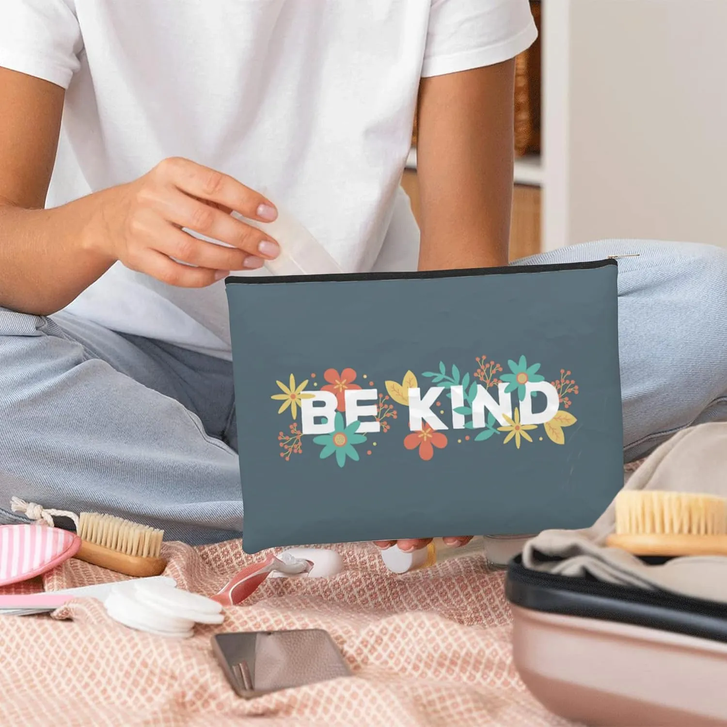 Small Makeup Bag Be Kind Cosmetic Bag for Women Portable Purse Travel Toiletry Bag Accessories Organizer Zipper Pouch