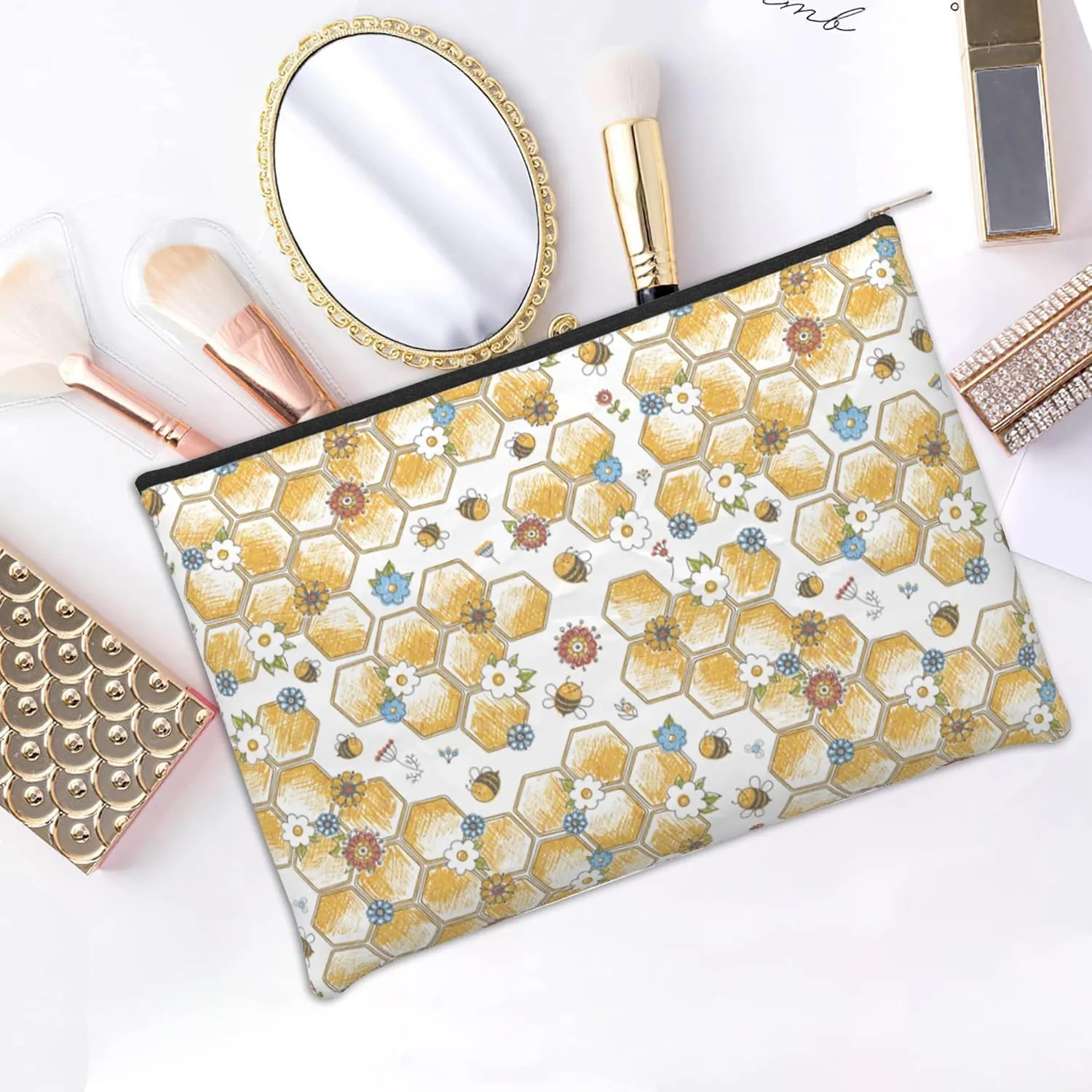 Small Makeup Bag Bees Daisies Cosmetic Bag for Women Portable Purse Travel Toiletry Bag Accessories Organizer Zipper Pouch