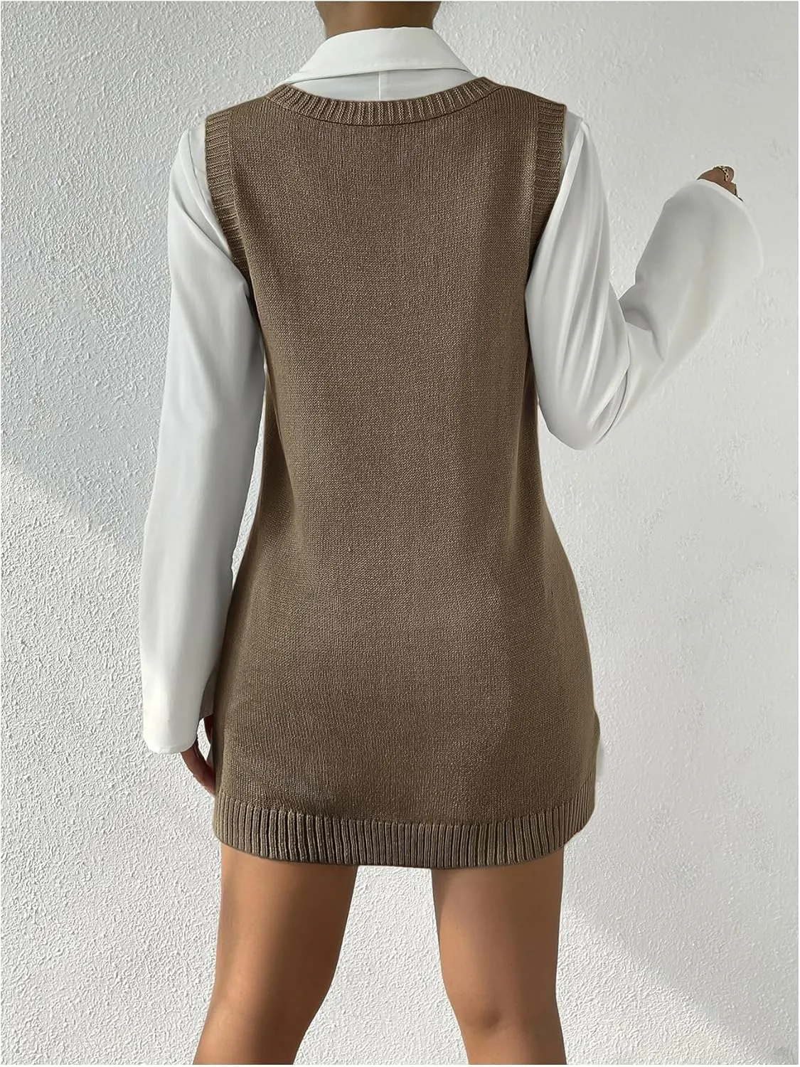 WDIRARA Women's Plus Size Sleeveless V Neck Sweater Vest Loose Fit Long Pullovers Knit Top