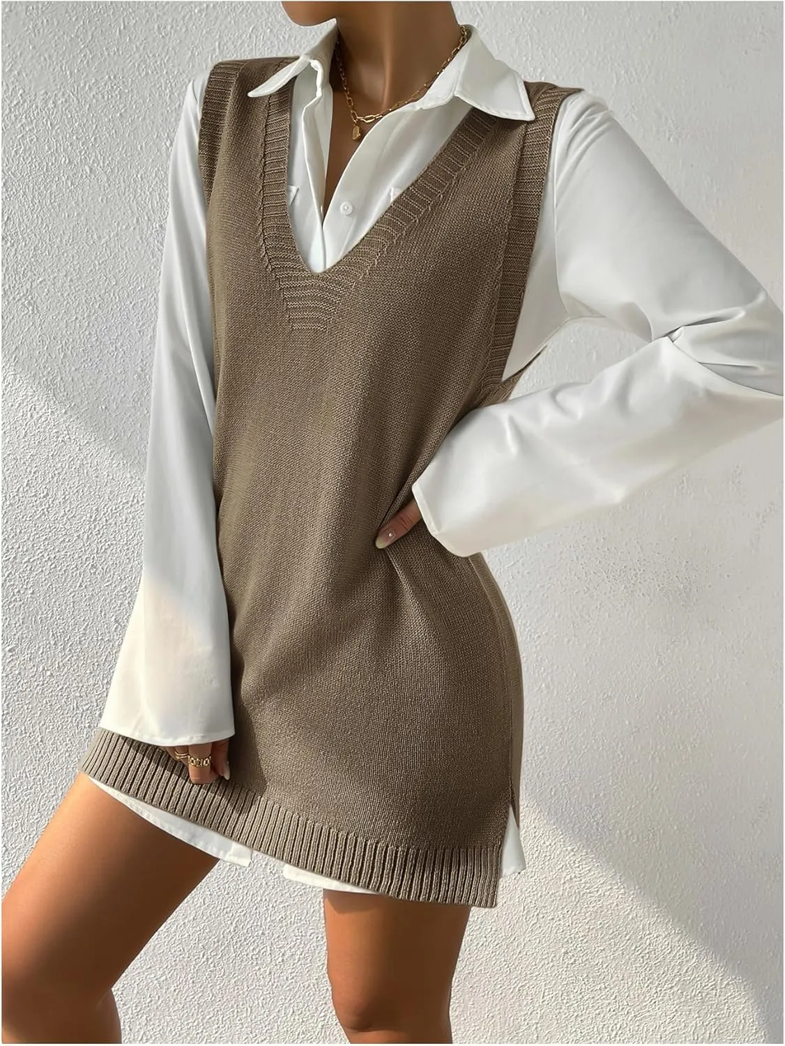 WDIRARA Women's Plus Size Sleeveless V Neck Sweater Vest Loose Fit Long Pullovers Knit Top