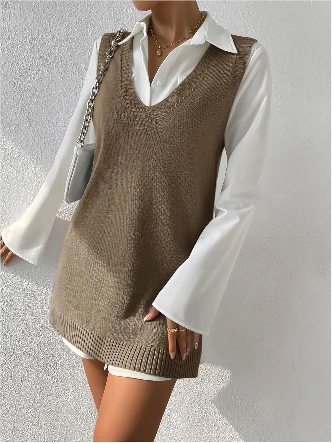 WDIRARA Women's Plus Size Sleeveless V Neck Sweater Vest Loose Fit Long Pullovers Knit Top